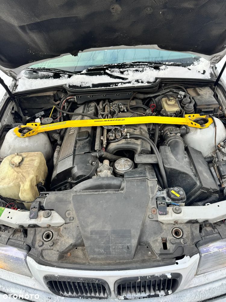 BMW Seria 3 - 16