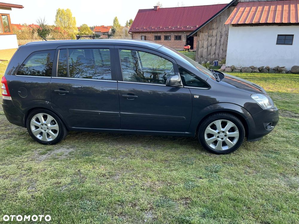 Opel Zafira 1.8 Cosmo - 6