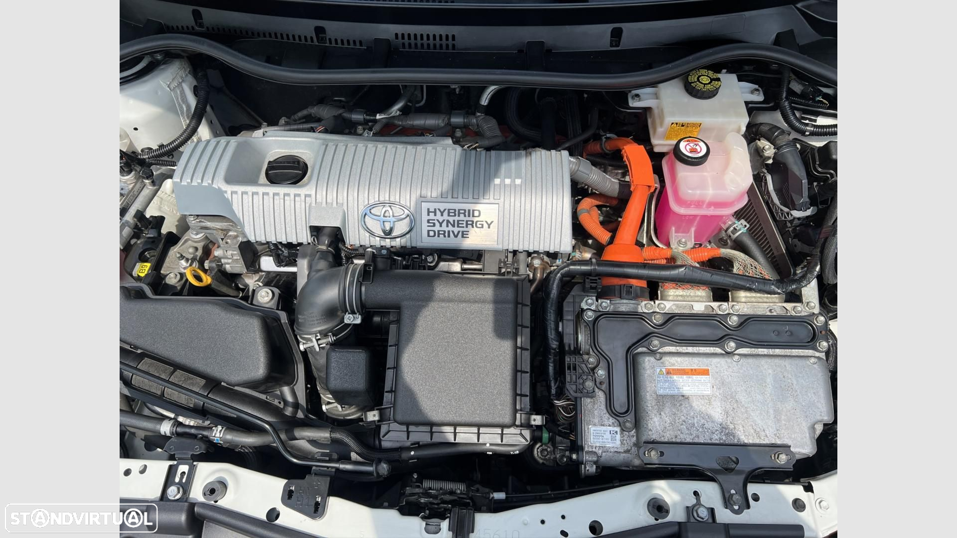 Toyota Auris 1.8 HSD Comfort +P.Techno+P.Sport - 20