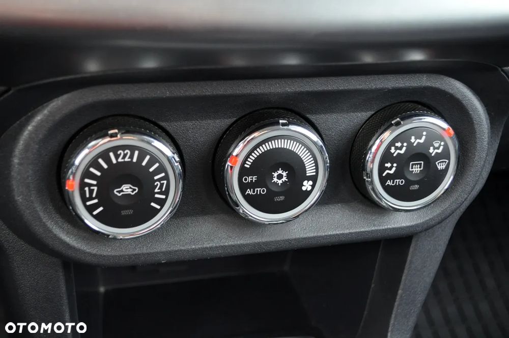 Mitsubishi Lancer 1.8 Inform LPG - 25