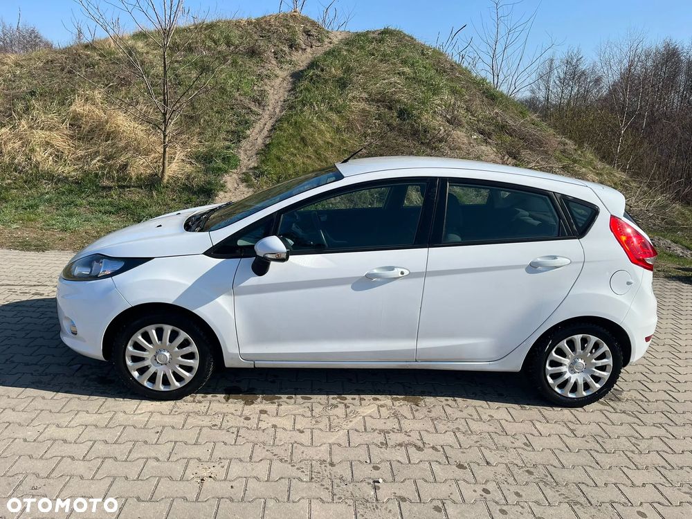 Ford Fiesta 1.25 Ambiente EU5 - 8