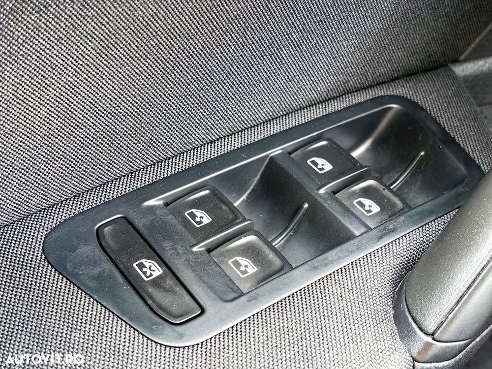 Volkswagen Golf 1.0 TSI Comfortline - 24