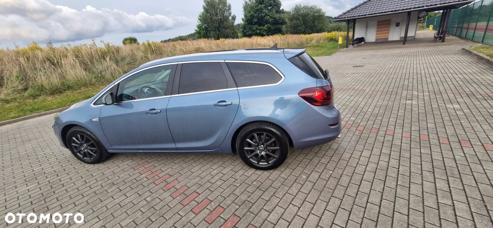 Opel Astra IV 1.4 T Cosmo - 10