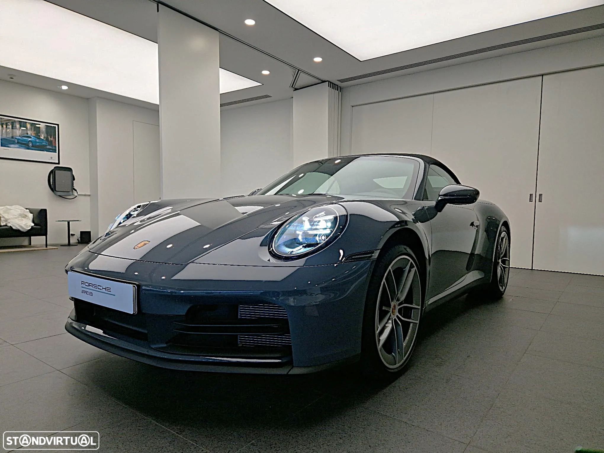 Porsche 911 (992) Carrera - 1