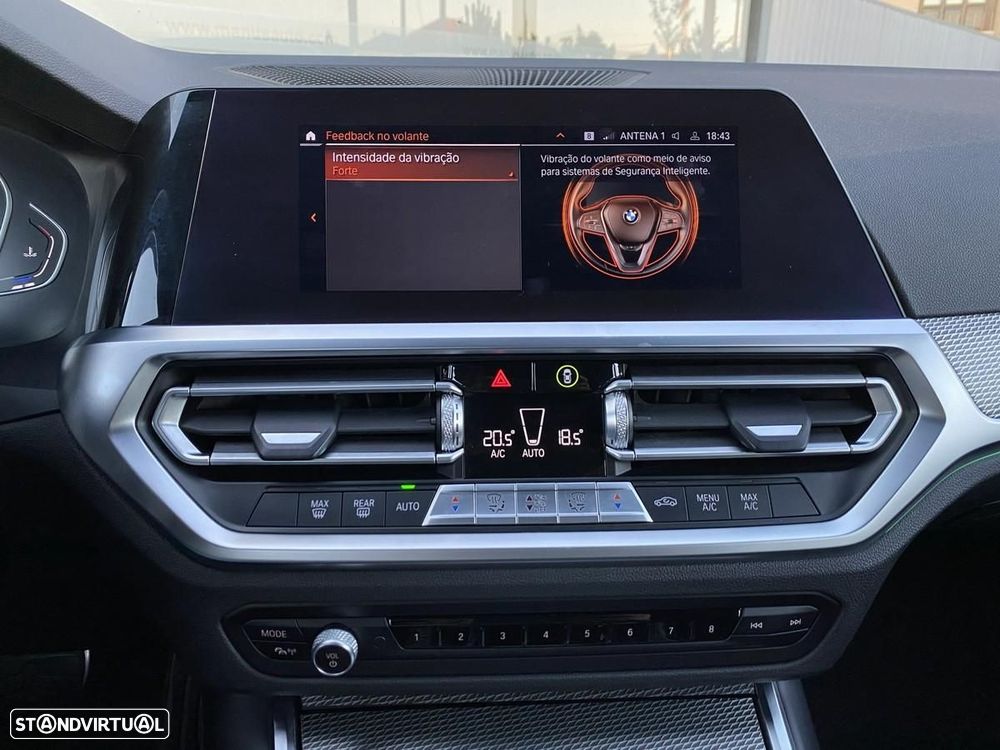 BMW 320 d Pack Desportivo M Auto - 28