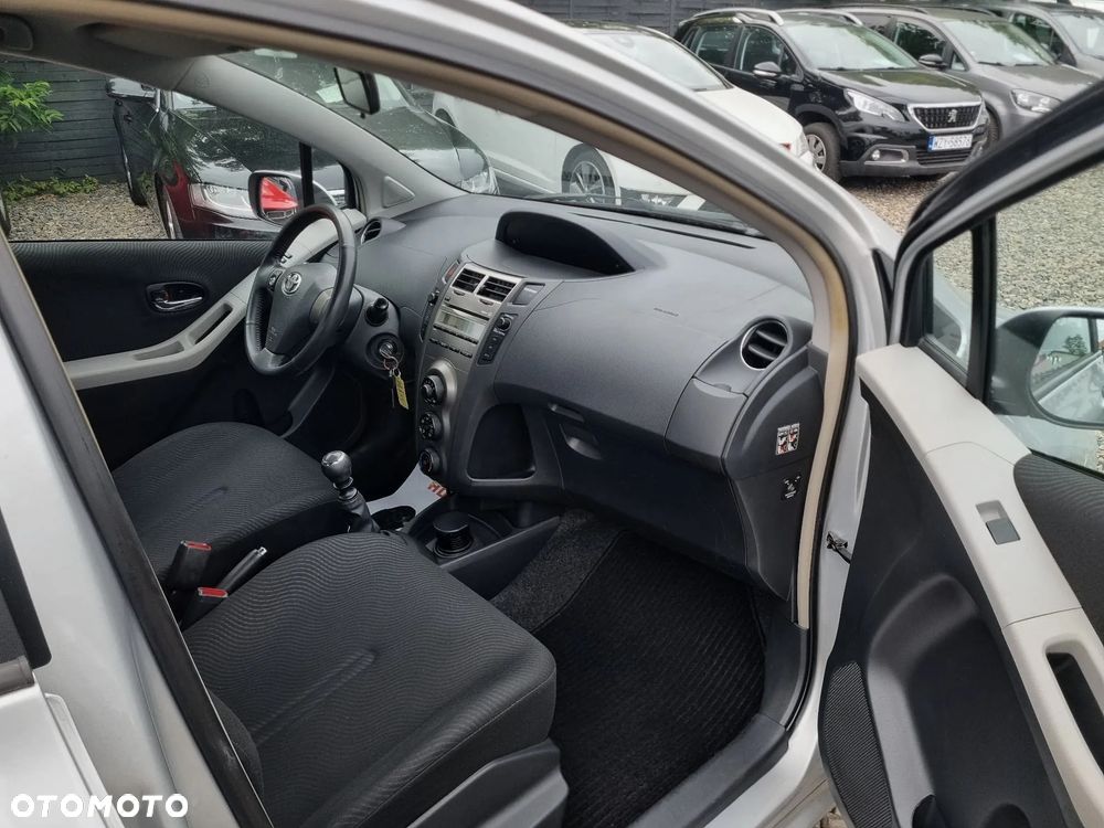 Toyota Yaris 1.33 Sol - 9