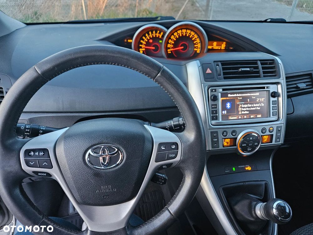 Toyota Verso 1.8 Sol plus - 14