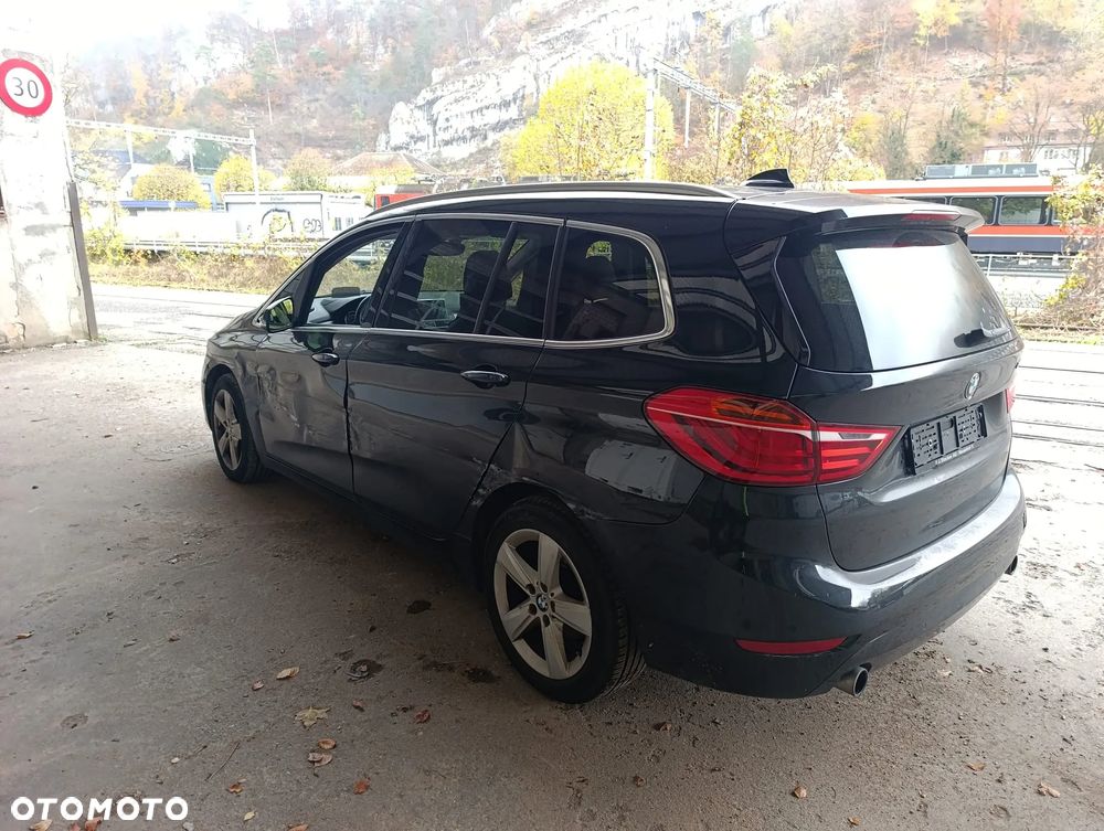 BMW Seria 2 220d Sport-Aut Luxury Line - 4