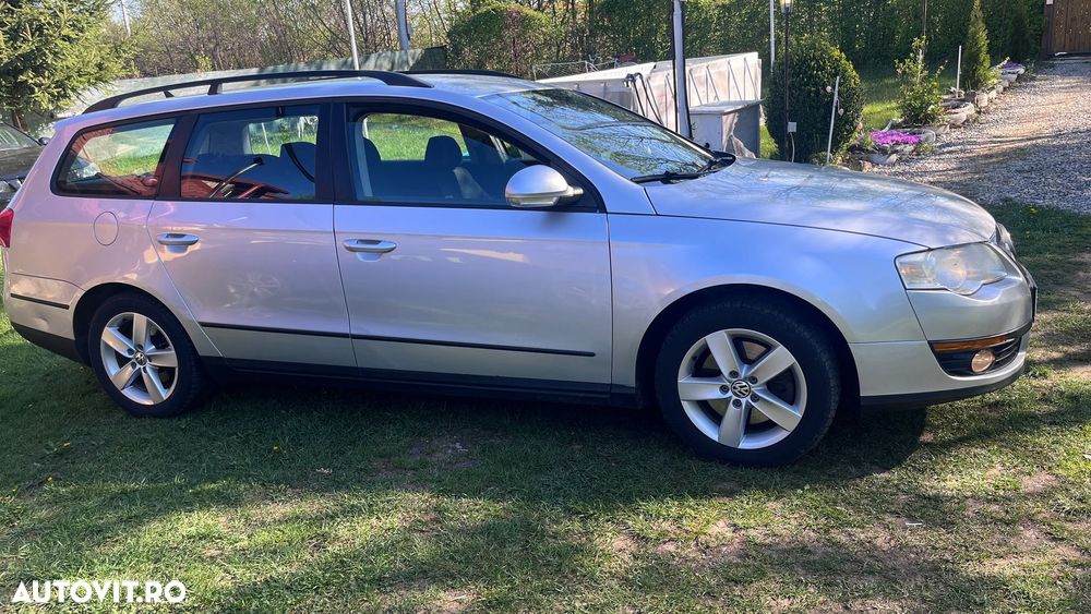 Volkswagen Passat 1.6 FSI Comfortline - 3