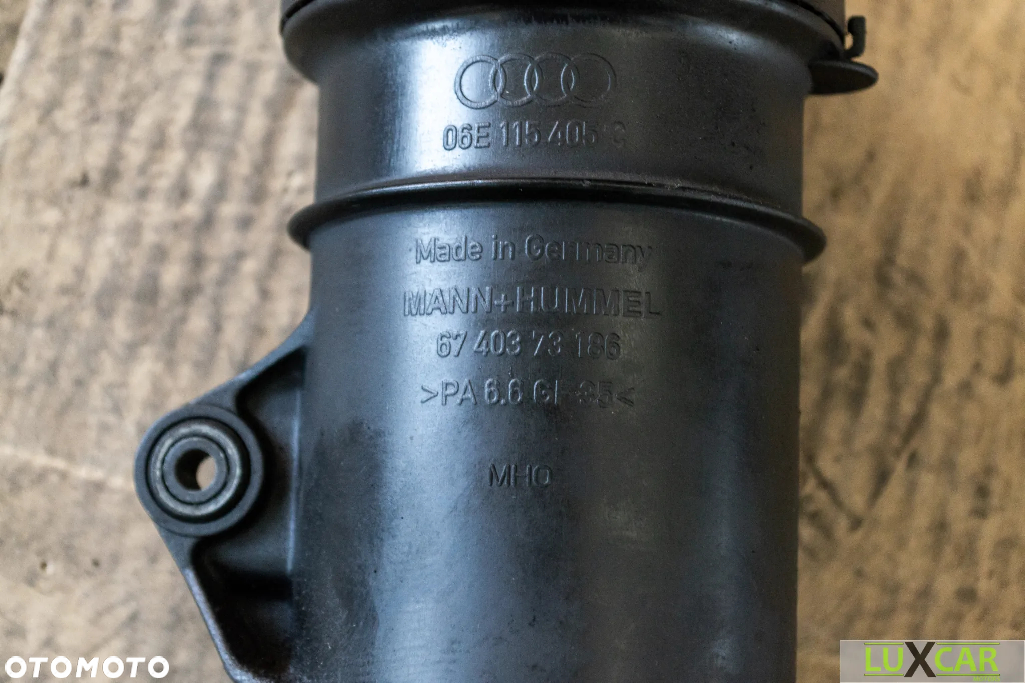 Audi A8 D3 3.0TDI PODSTAWKA OBUDOWA FILTRA OLEJU 6740373186 - 2