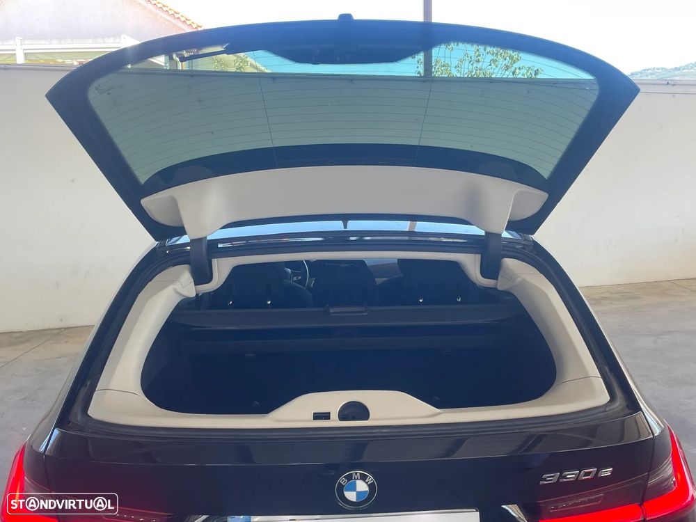 BMW 330 e Auto - 6