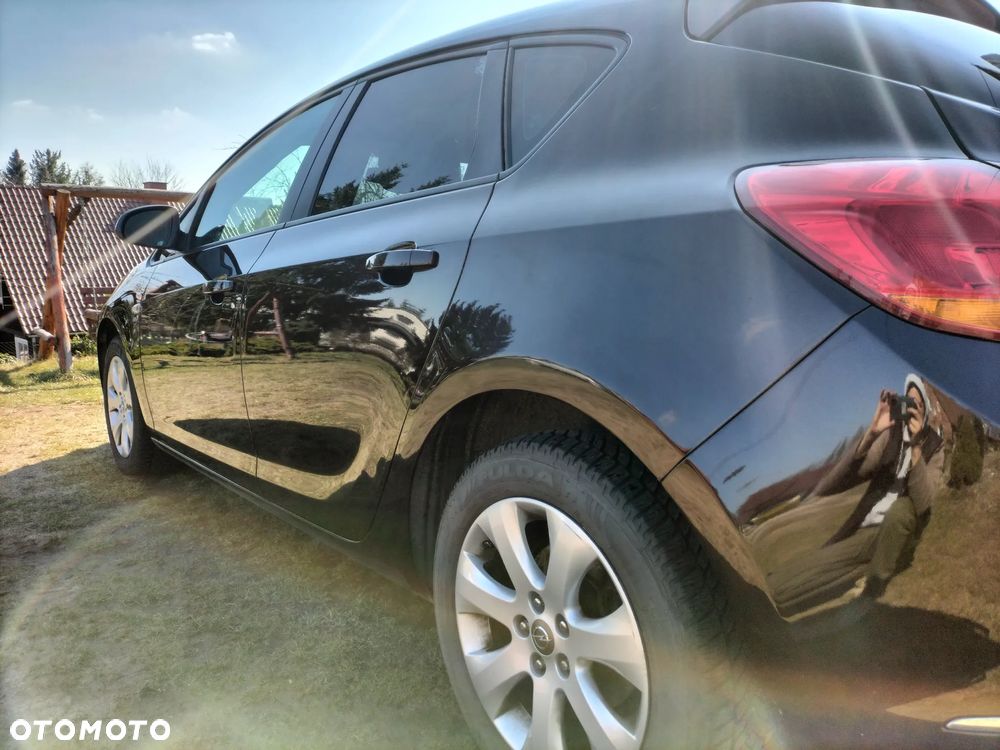 Opel Astra IV 1.4 T Active - 27