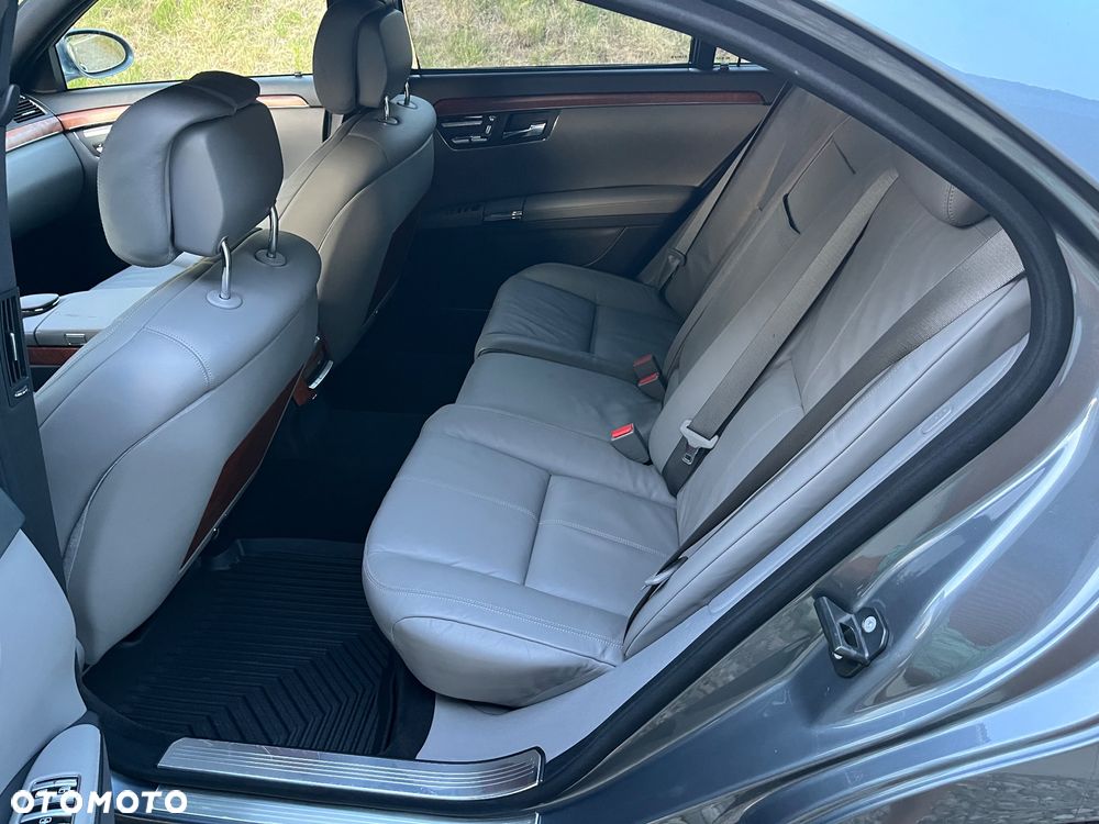 Mercedes-Benz Klasa S 500 4Matic 7G-TRONIC - 16