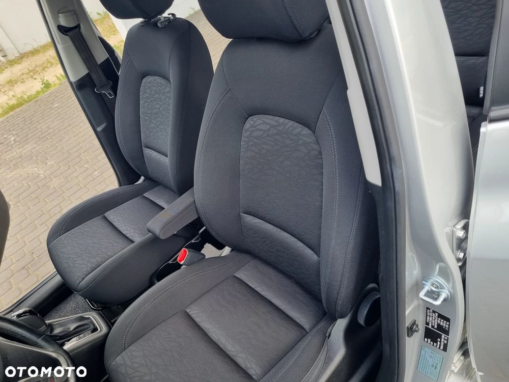 Hyundai ix20 1.6 Automatik Fifa World Cup Edition - 22