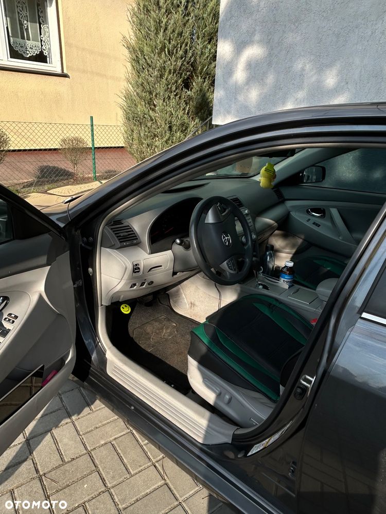 Toyota Camry 2.5 SE - 3