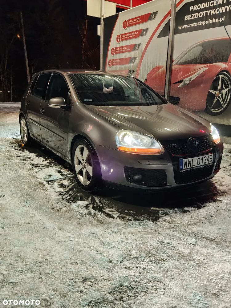 Volkswagen Golf - 21