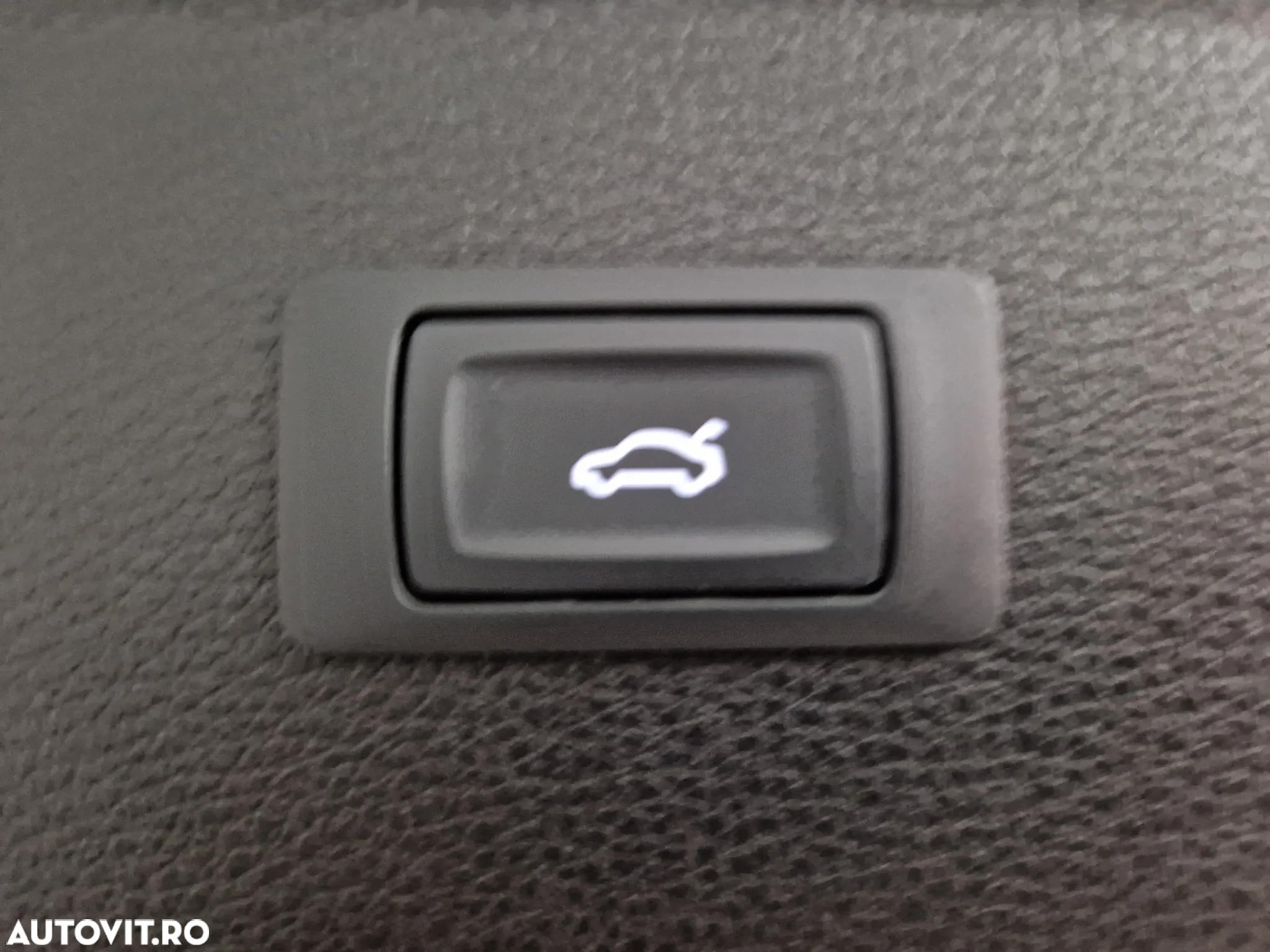Audi Q5 40 TDI quattro S tronic S line - 28