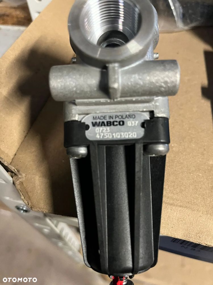Nowy Zawór ograniczający ciśnienie WABCO 4750103020 - 2