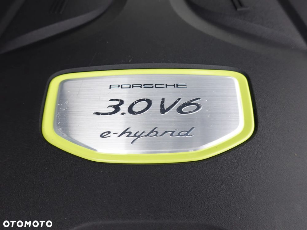 Porsche Cayenne S E-Hybrid Platinum Edition - 34