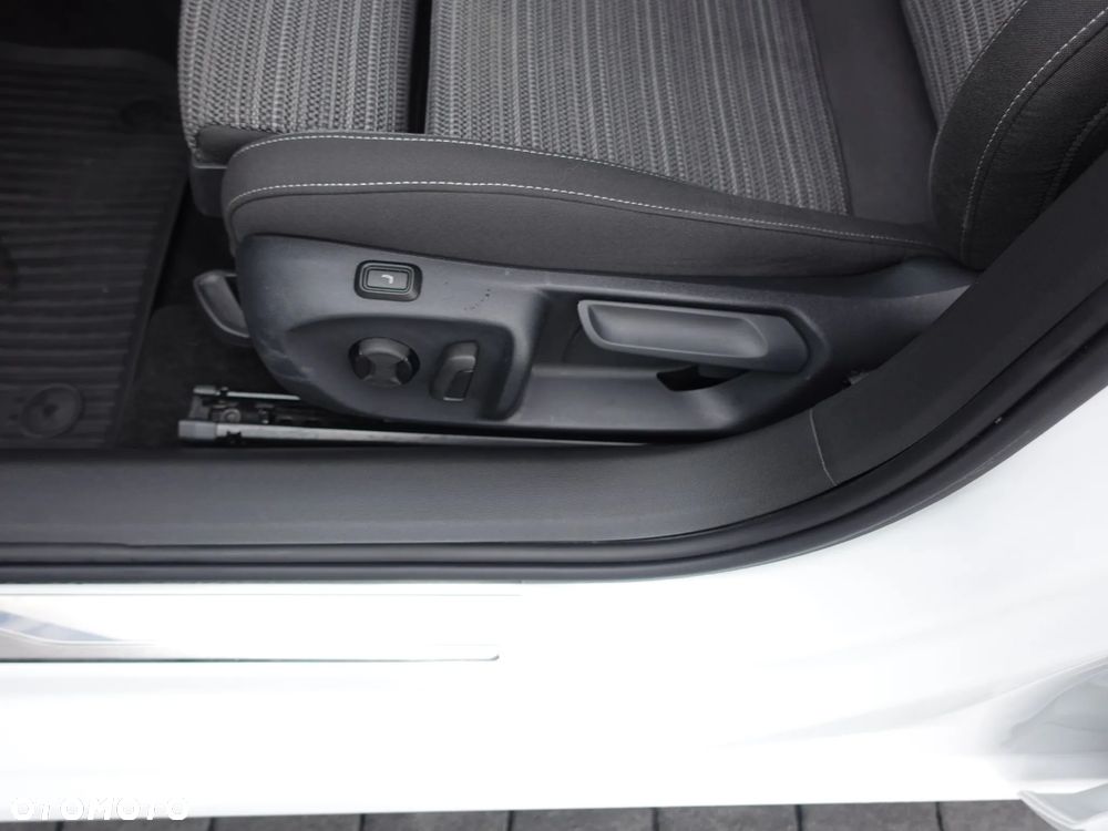 Skoda Superb 2.0 TDI DSG Selection - 10