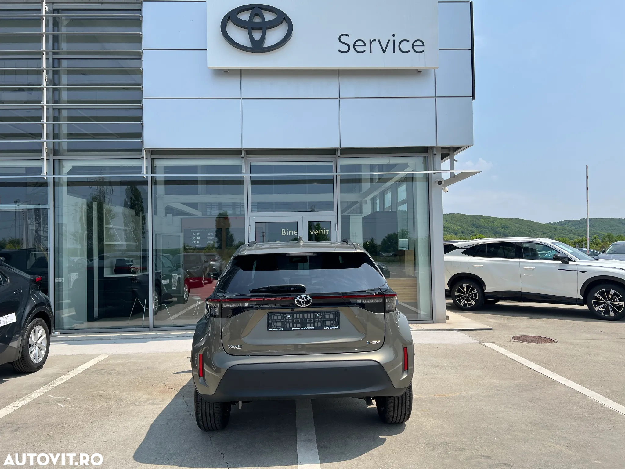 Toyota Yaris Cross 1.5 VVT-i HSD 4x2 Dynamic - 10