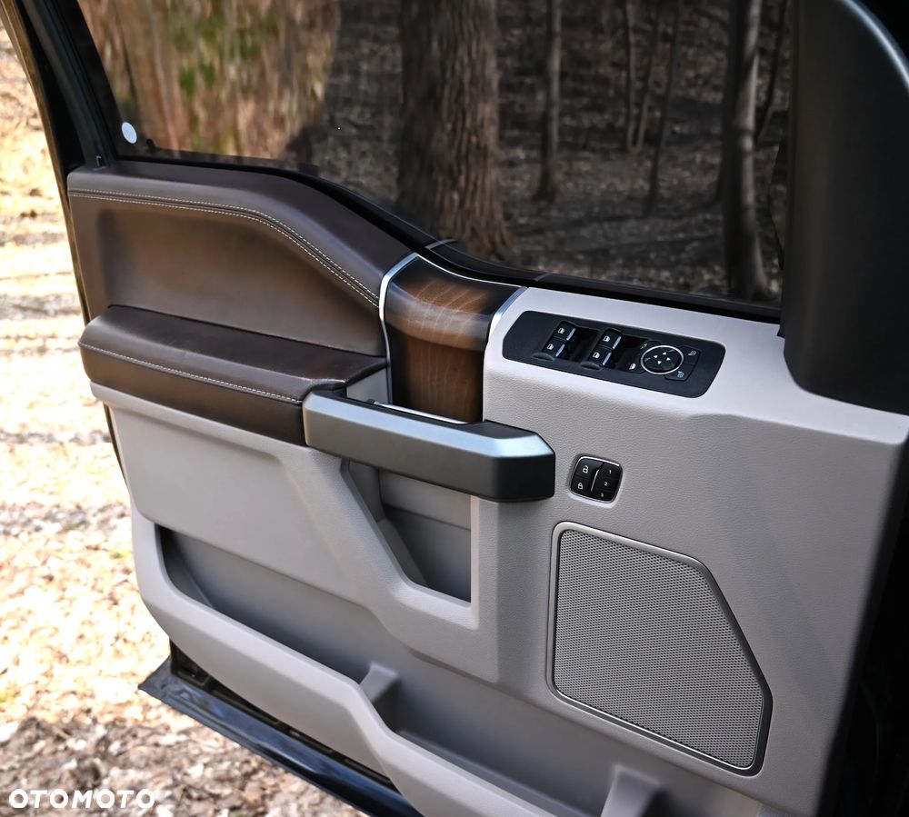 Ford F150 - 8