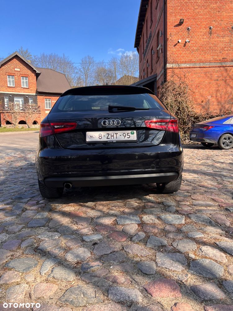 Audi A3 3-drzwiowe 1.6 TDI - 5