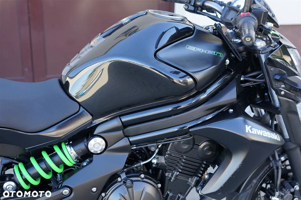 Kawasaki ER - 9