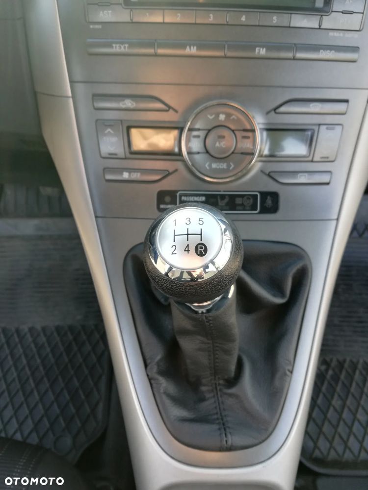 Toyota Auris 1.6 VVT-i Sol - 9