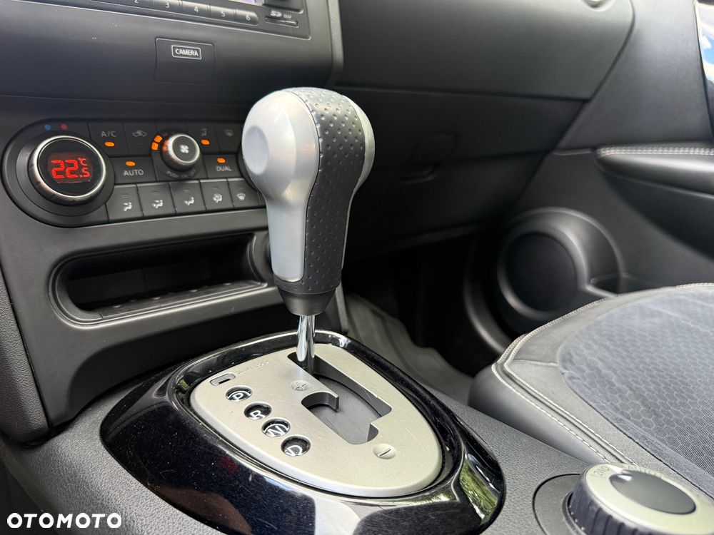 Nissan Qashqai 2.0 dCi 4x4 Tekna - 28