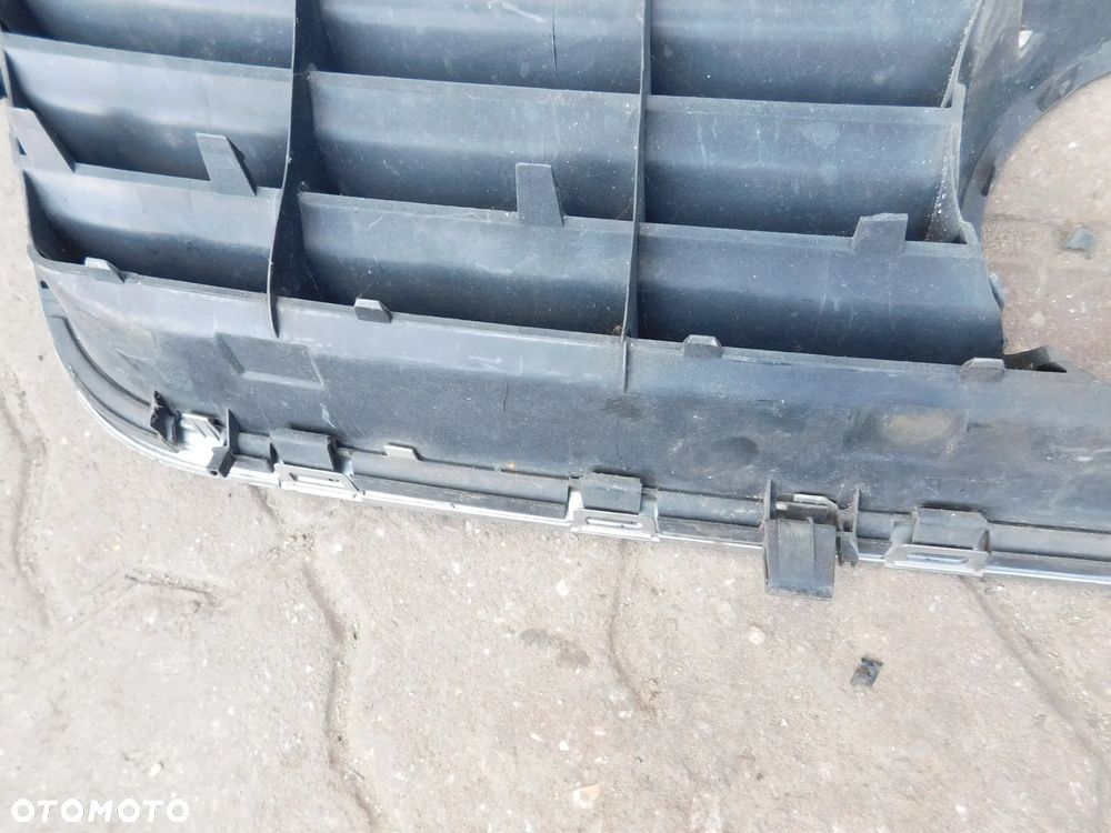 atrapa gril VW PASSAT B5 LIFT FL - 6