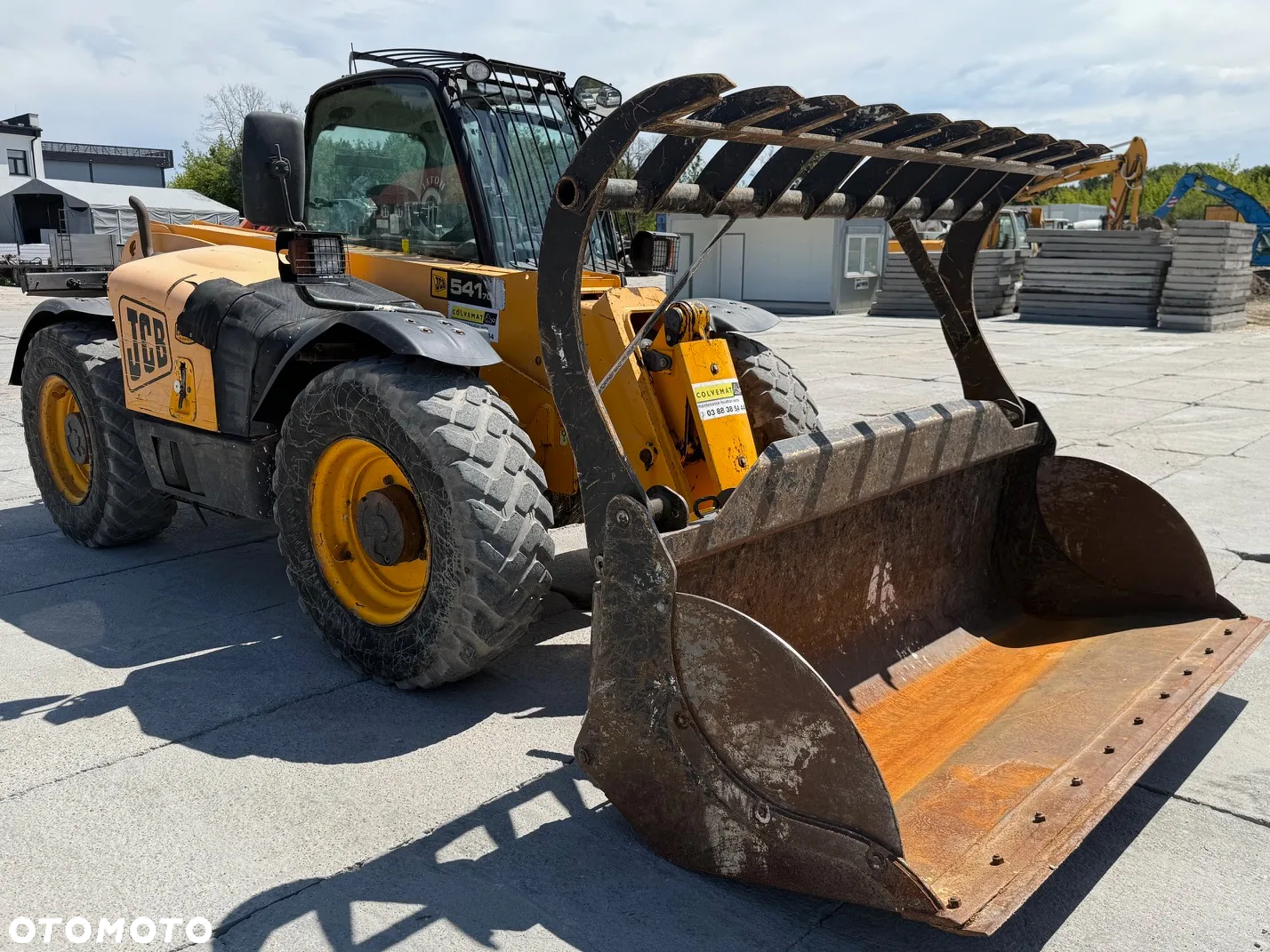 JCB 541-70 / 2009 / Łyżka Szczęka z Chwytakiem / Widły - 24