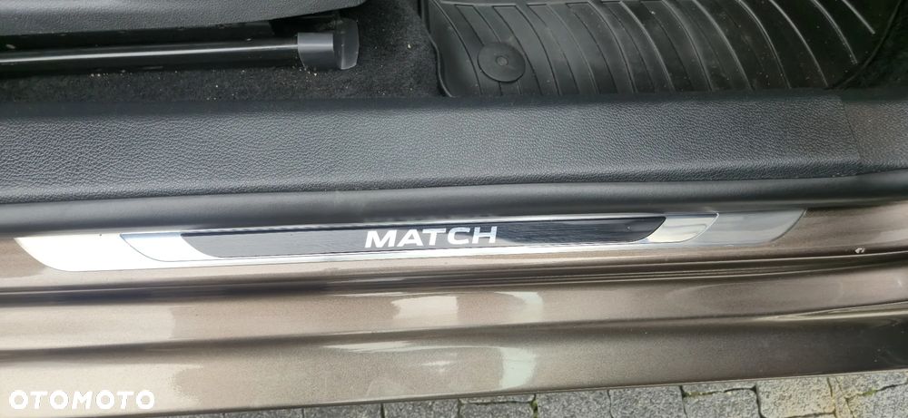 Volkswagen Golf 1.6 TDI DPF MATCH - 8