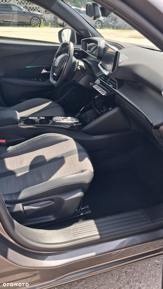 Peugeot 2008 PureTech 130 EAT8 Active Pack - 9