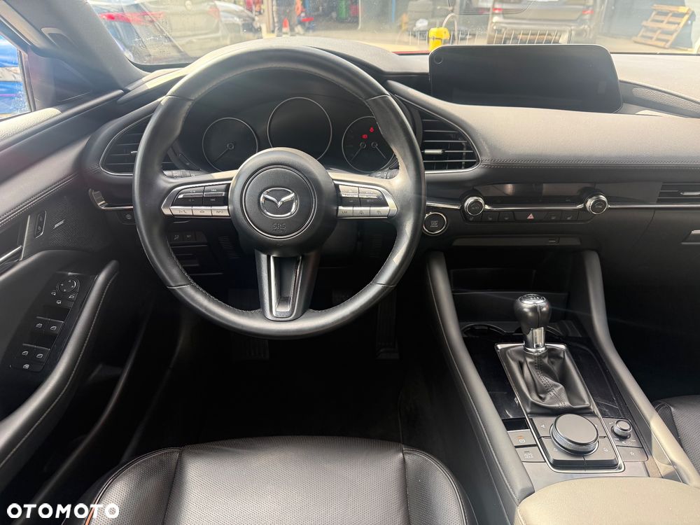 Mazda 3 e-SKYACTIV-G 122 M HYBRID EXCLUSIVE-LINE - 12