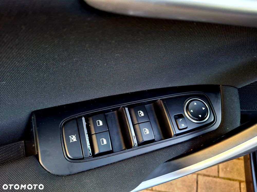 Kia Ceed 1.0 T-GDI 120 OPF Edition 7 - 27