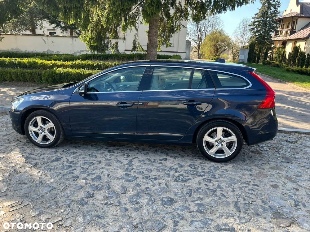 Volvo V60 T4 Summum - 7