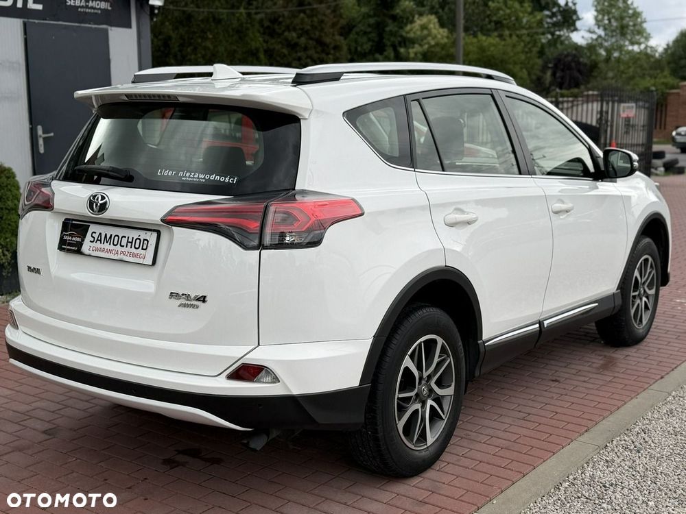 Toyota RAV4 - 7