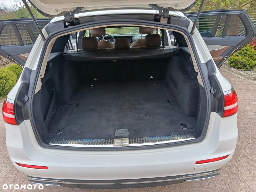 Mercedes-Benz Klasa E 220 d 9G-TRONIC - 19