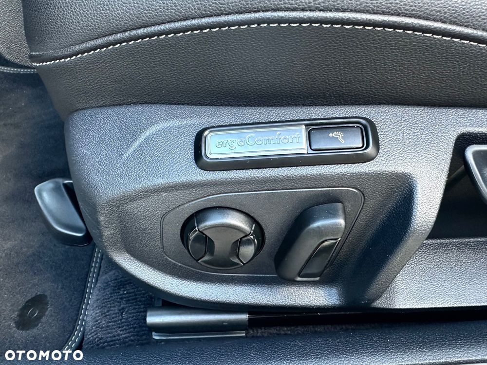 Volkswagen Arteon 2.0 TDI Bi-Turbo SCR 4Mot R-Line DSG - 21