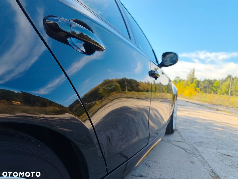 BMW Seria 1 118d DPF Edition Sport - 14