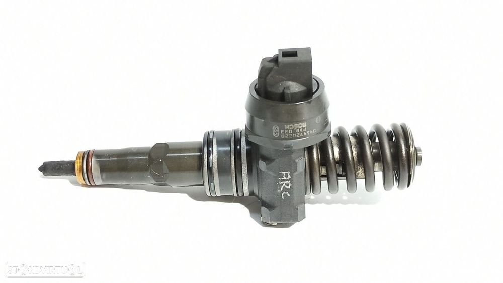 INJETOR VOLKSWAGEN TOUAREG (7LA) TDI V10 - 5