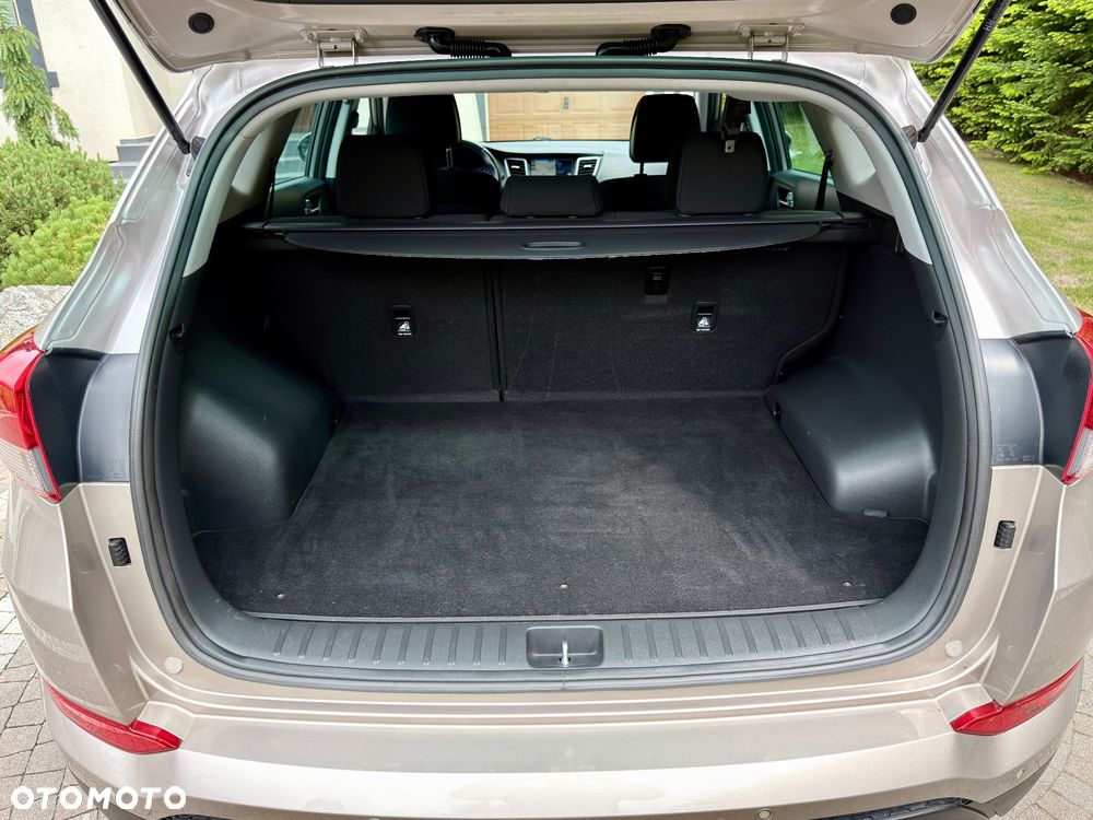 Hyundai Tucson blue 1.6 GDi 2WD Navi - 28