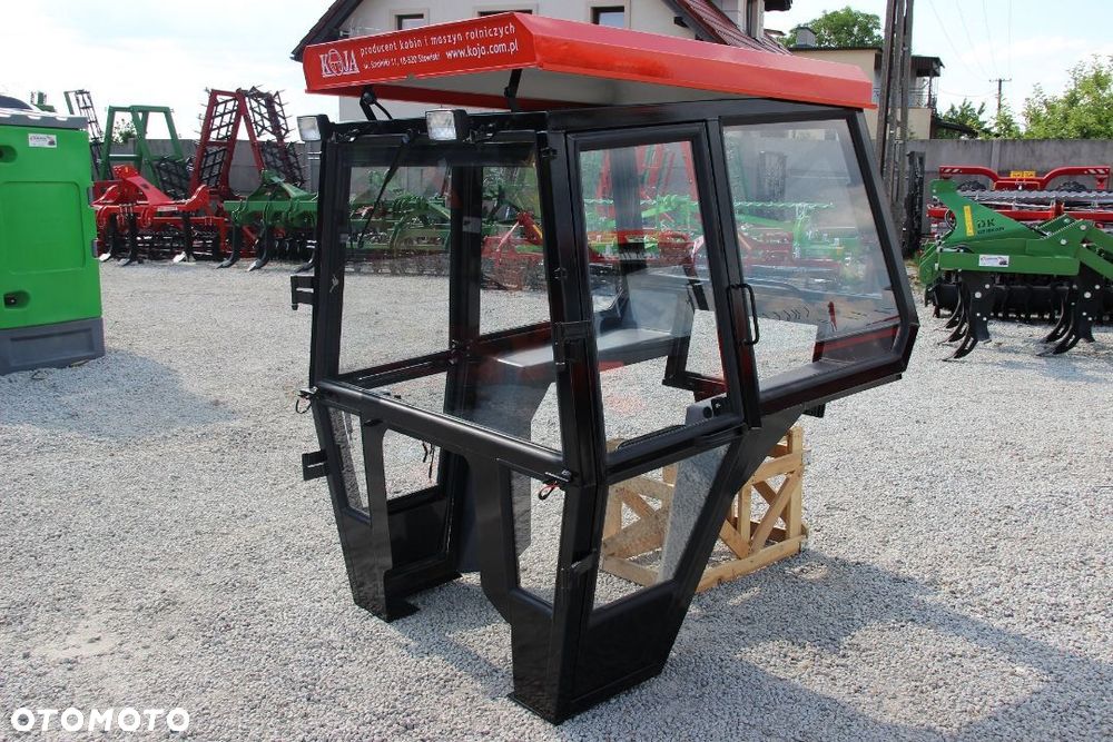 Kabina ursus bez błotników C 330 C-330 KOJA SMOLNIKI transport - 2