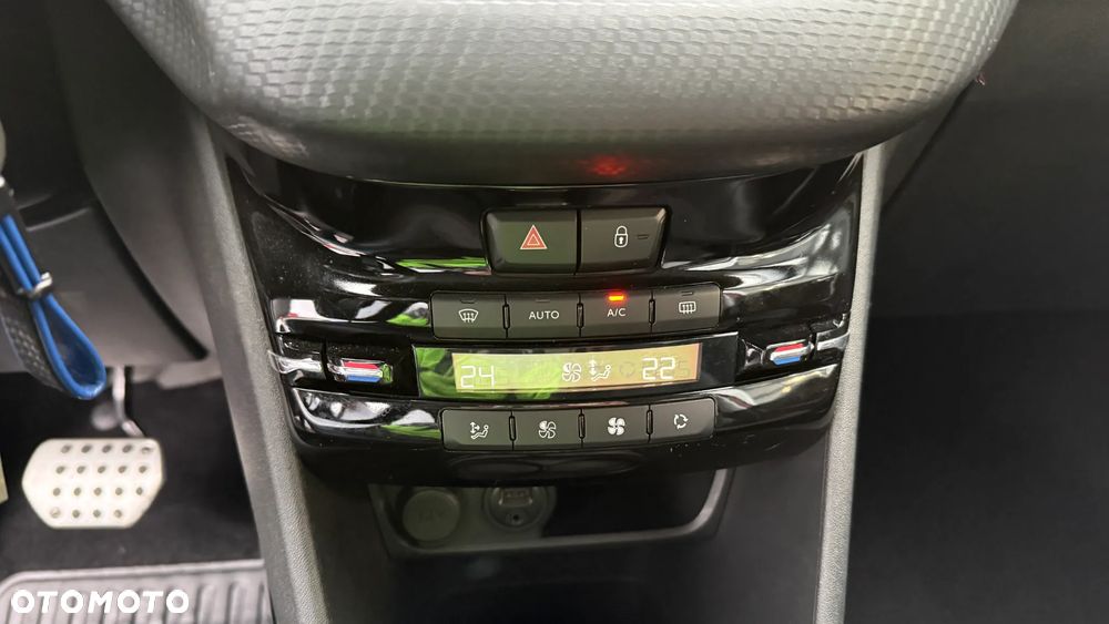 Peugeot 2008 PureTech 110 Stop&Start EAT6 GT-Line Edition - 19