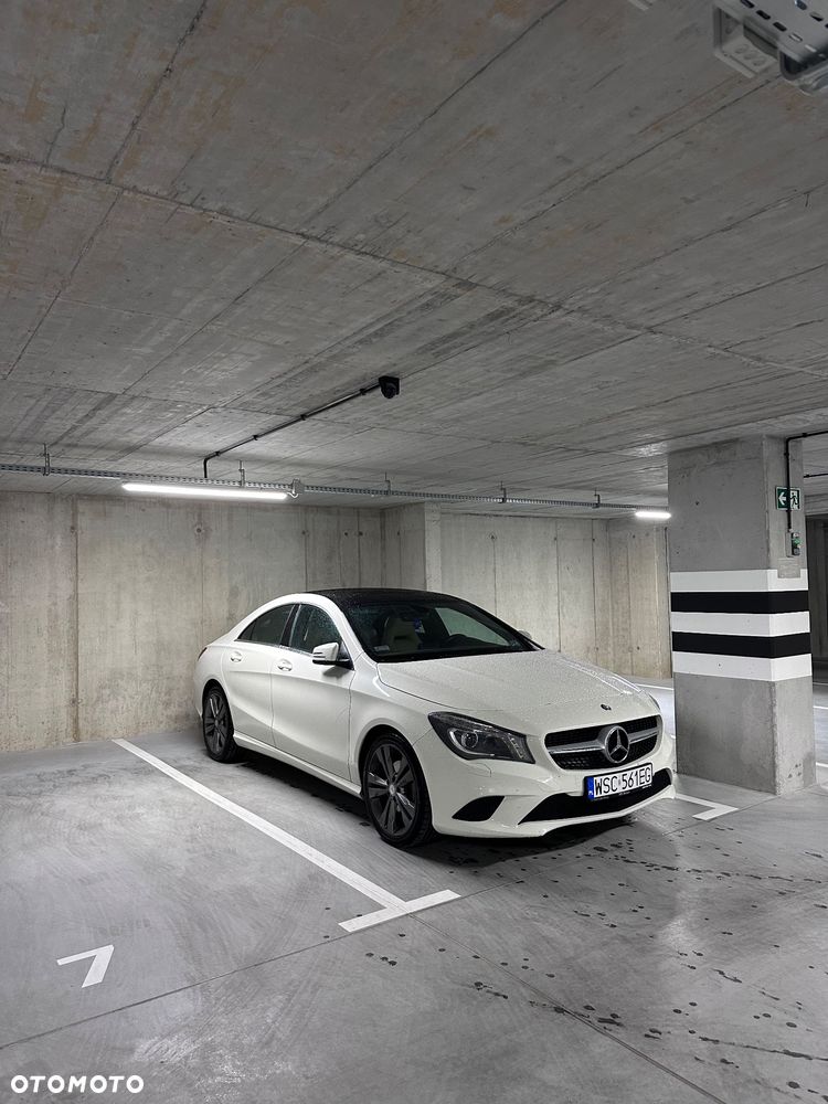 Mercedes-Benz CLA 200 7G-DCT - 1