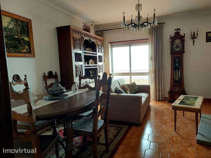 Apartamento T3 c/ garagem - Grande imagem: 3/9