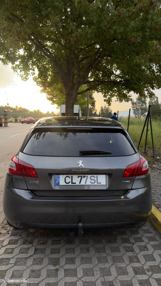 Peugeot 308 1.2 PureTech Business Line - 4