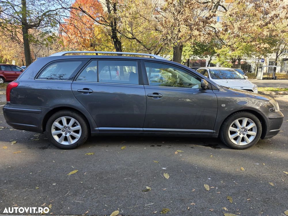 Toyota Avensis 1.8 Executiv - 3