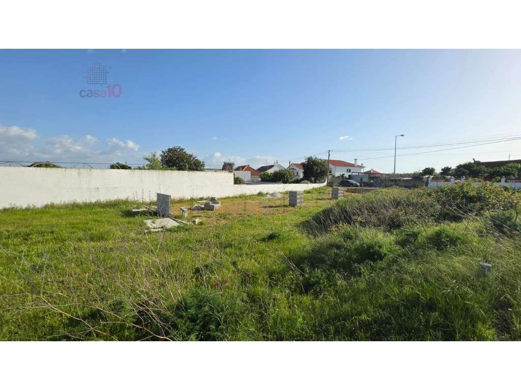 Vende-se terreno urbano, para construção, em Aveiras de Cima - Grande imagem: 5/10